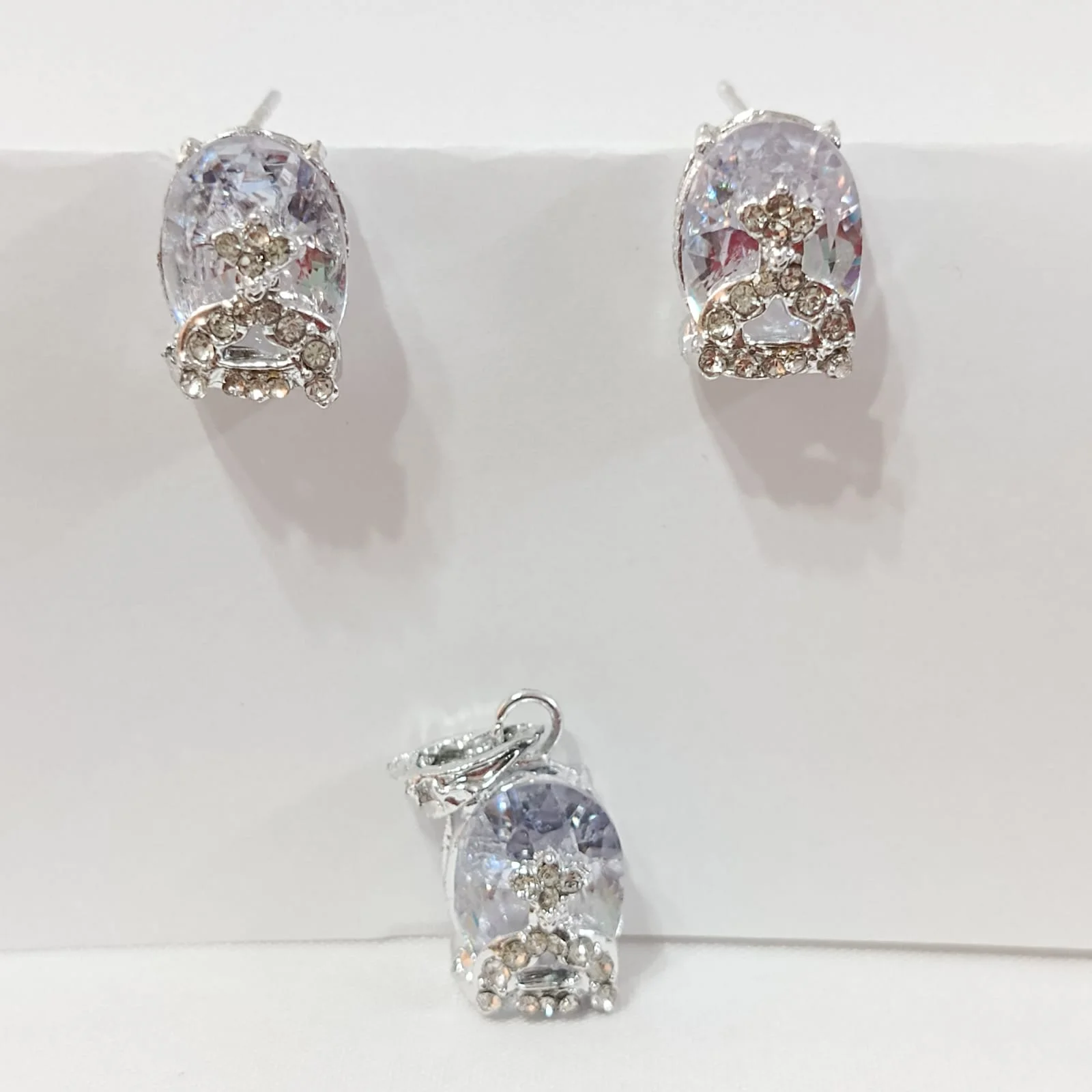 Lavender Crown Set – Pendant & Earrings, alternate product view 3
