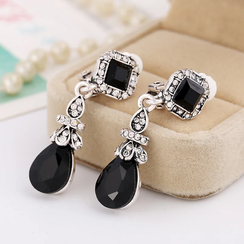 Boho Vintage Non-Pierced Ear Clips (Black)