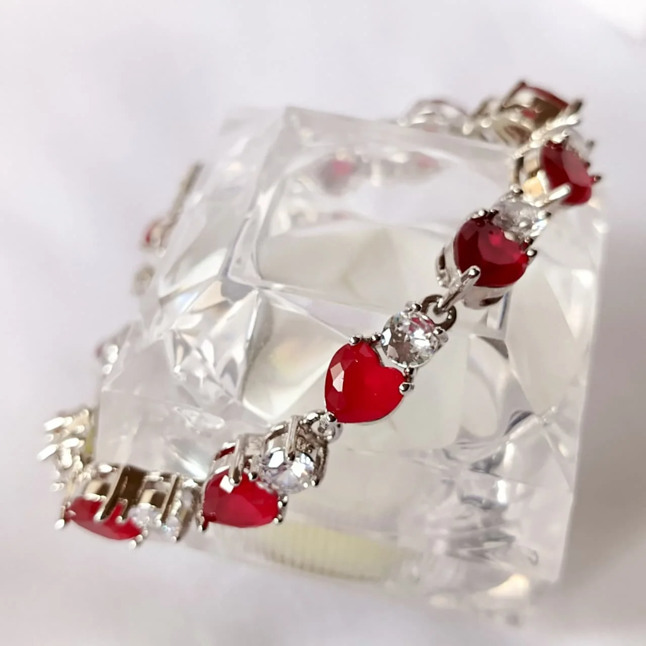 Lover’s Radiance Bracelet, alternate product view 4