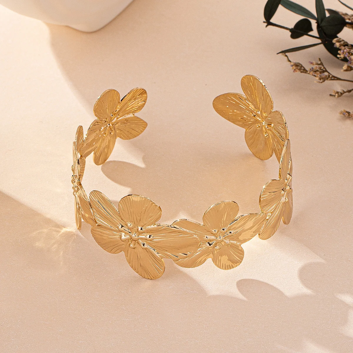 Designer Inspired Cuff Bracelet (T725)