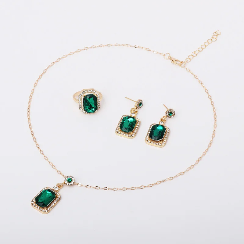 Retro Jade Style Pendant Set (Green)