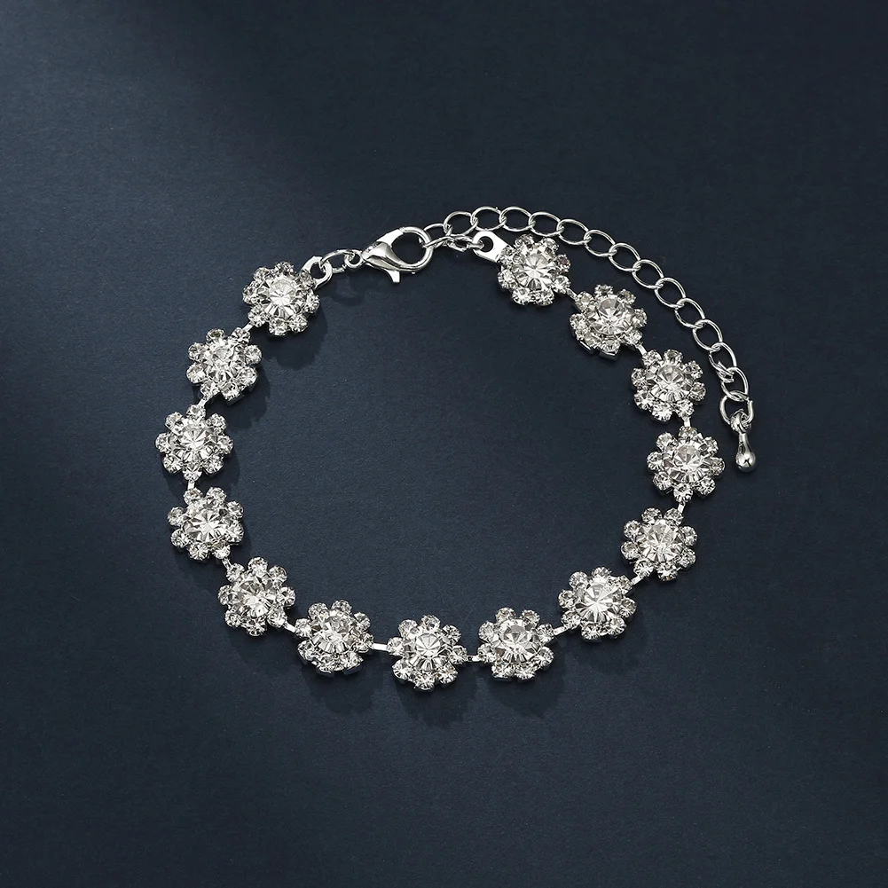 Solar Motif Diamond Pendant Set