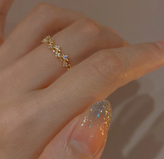 Entwined Vine Eternity Ring (Gold)