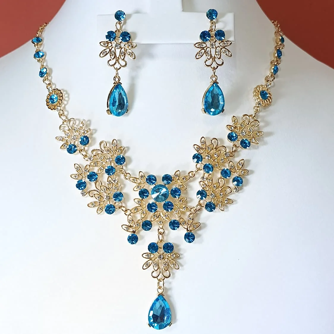 Azure Blue Bridal Statement Set - Image 1