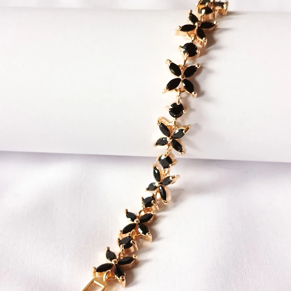 Noir Petal Bracelet, alternate product view 3