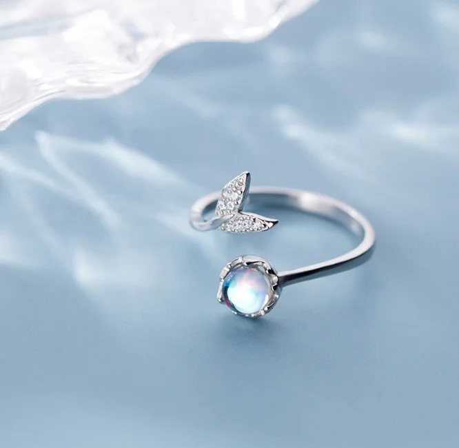 Mermaid Core Moonstone Fishtail Ring
