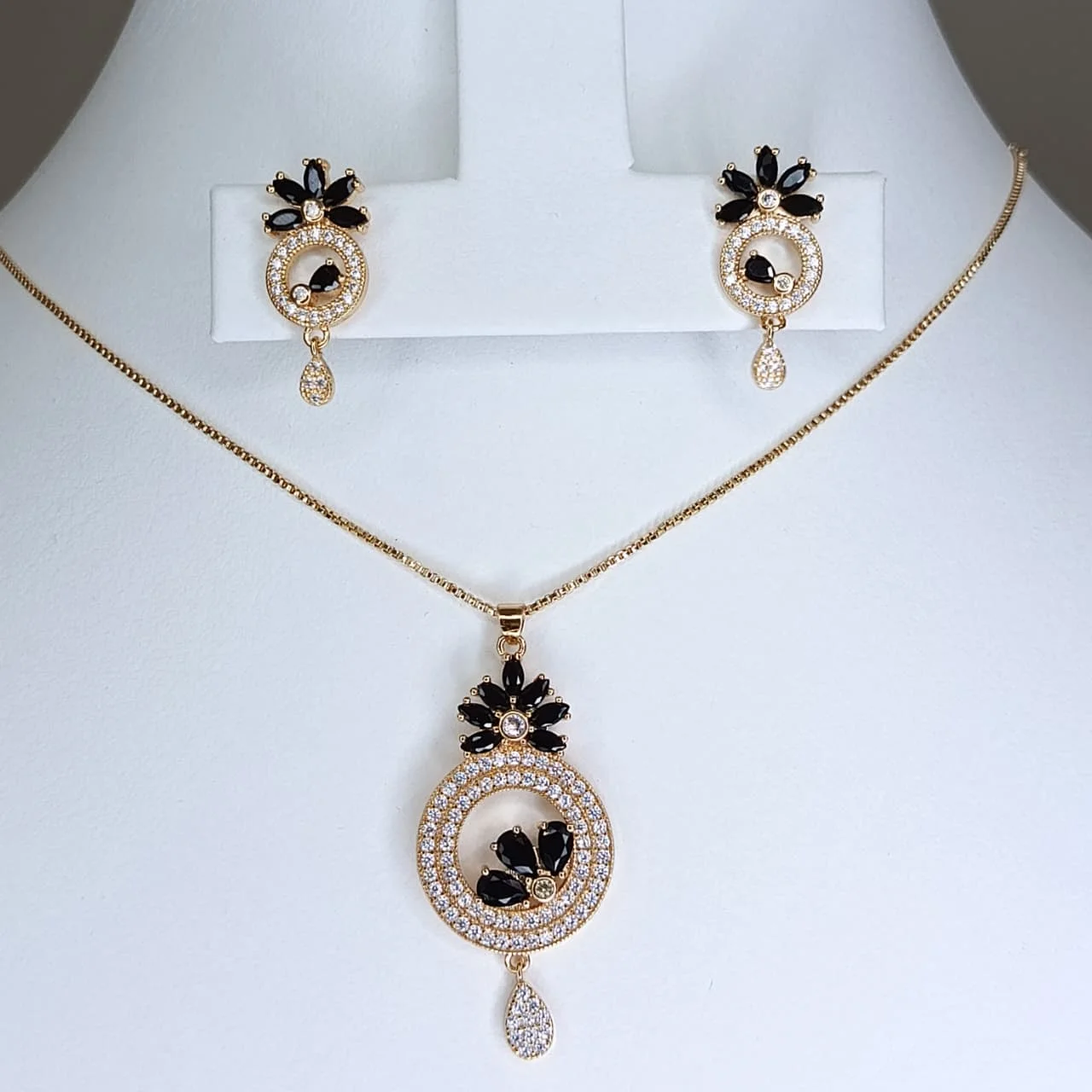 Zircon Stone Locket Set, alternate product view 4